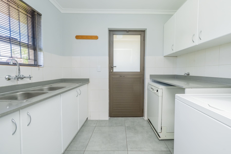 4 Bedroom Property for Sale in Vredekloof Western Cape